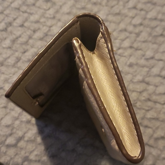 Micheal kors wallet - Picture 5 of 6